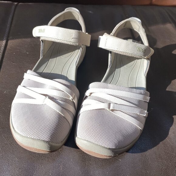 Teva Shoes - Teva Tirra cream mary jane sandal, size 8.5